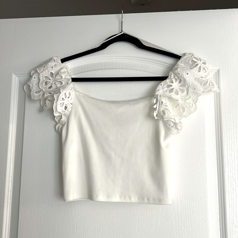 Eyelet sleeve tank top